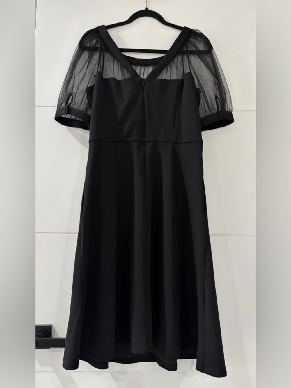 Maggy London Dress, Black Sheer Mesh Yoke Fit & Flare Dress, Women’s Size 14 - Picture 5 of 11